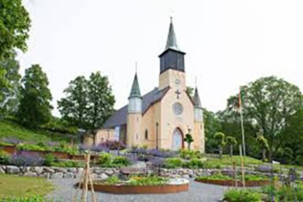 Laegenhet Pa Landet Naera Stan Jonsered Exterior foto